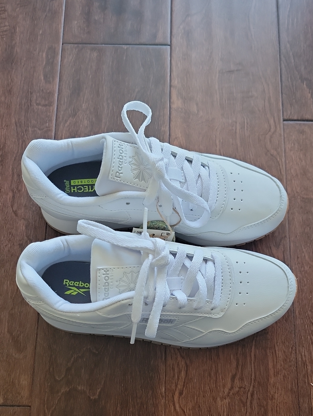 Reebok Women's White Leather Low-Top Sneakers
